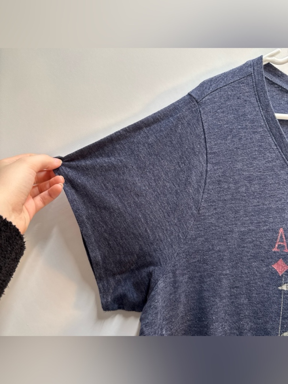 Lucky Brand Women’s Blue Gray Ace Card Graphic T-Shirt - Picture 4 of 7